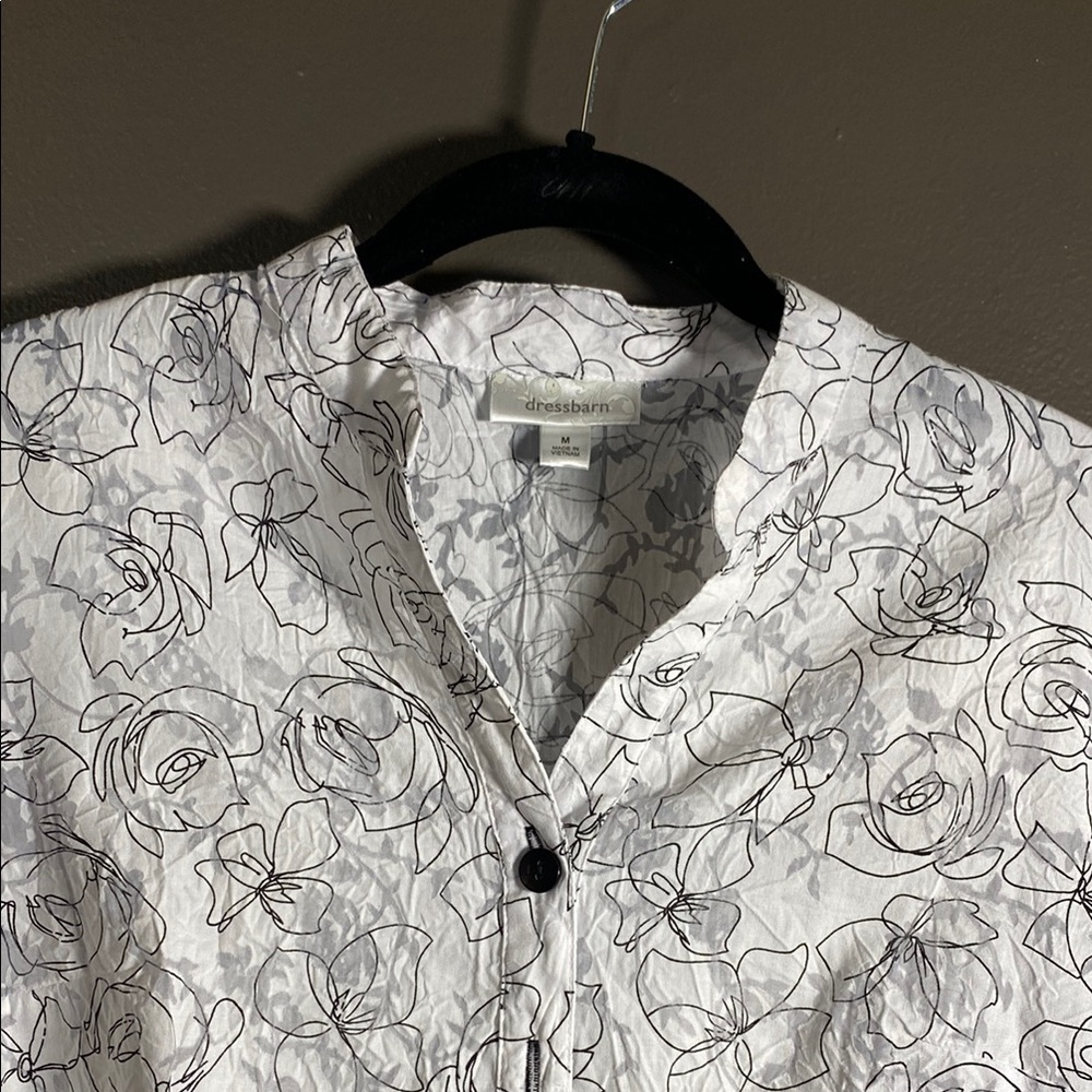 Dressbarn Black and White Burnout Sheer Floral Blouse 3/4 Bell Sleeves
